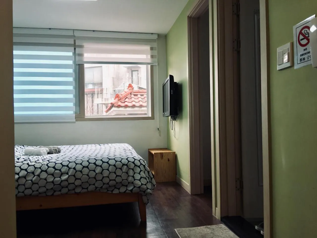 Hongdae Pencil Guesthouse Seoul 2*,  South Korea