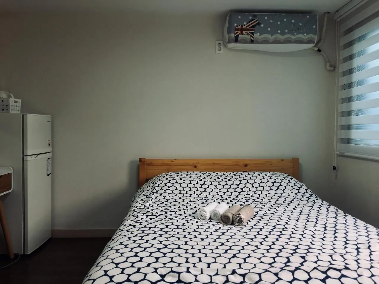 Hongdae Pencil Guesthouse Seoul 2*,  South Korea